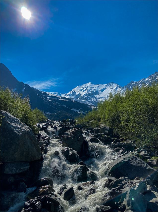 La passerelle du glacier de Bionnassay, boucle de randonnée