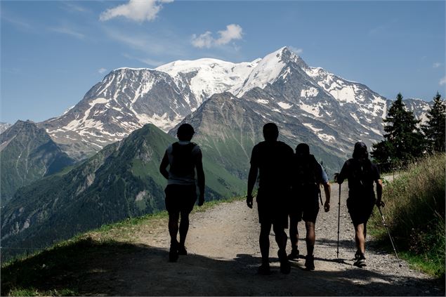 Les Chalets de Porcherey au départ du Plateau de la Croix - Michael Lafrasse