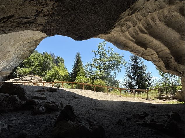 Sentier de randonnée - Les Meulières du Mont Vouan_Viuz-en-Sallaz - loin du tumulte