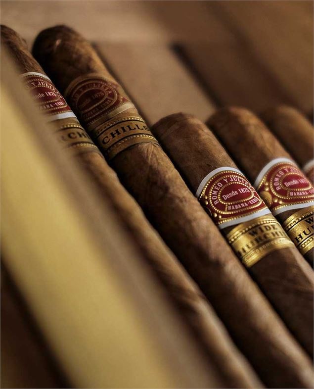 Cigar des Barmes de l'Ours_Sofa bar des barmes de l'ours - Matthieu Cellard