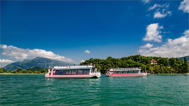 Les 2 bateaux panoramiques sur le Lac du Bourget - Bateaucanal