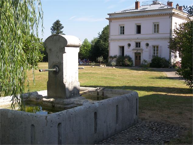 - Chateau de la Garde Bourg en Bresse©C. Gouttefarde PCB (13)