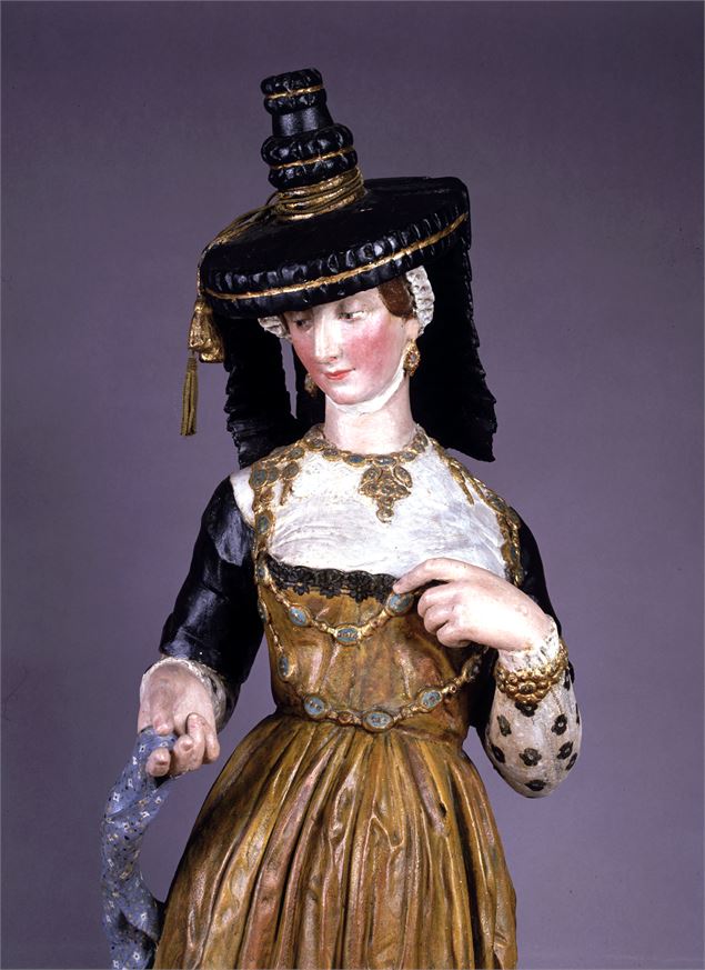 Enseigne publicitaire, Bressane en costume - Département de l'Ain, Agathe Gaubert