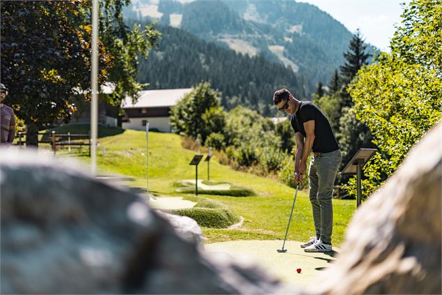 Mini-golf à Châtel - L.Meyer-Châtel