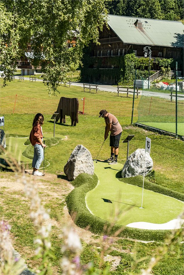 Mini-golf à Châtel - L.Meyer-Châtel