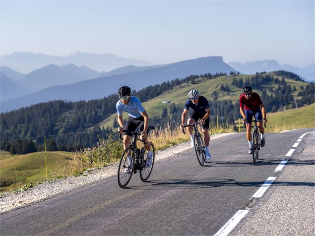 Traversée du Semnoz - itinéraire cyclo_Annecy - Tristan Shu - Annecy Mountains