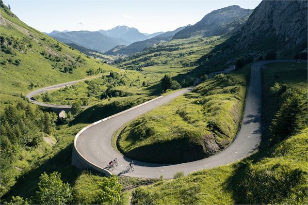 Concentré de cols alpins – itinéraire cyclo_Annecy - Tristan Shu - Annecy Mountains