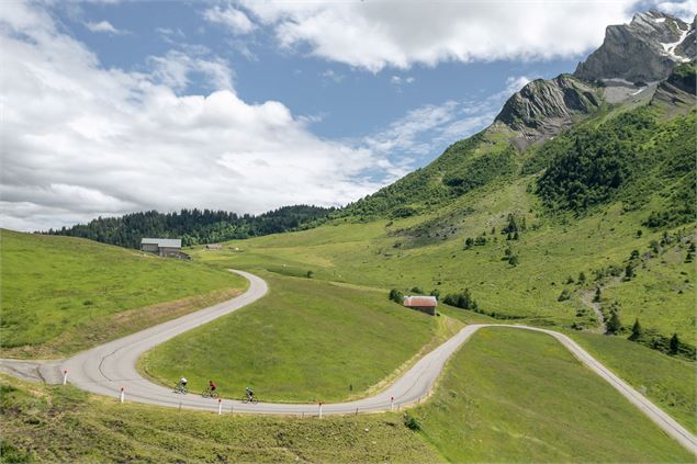 Tour du Charvin par le col des Aravis - itinéraire cyclo_Annecy - Tristan Shu - Annecy Mountains