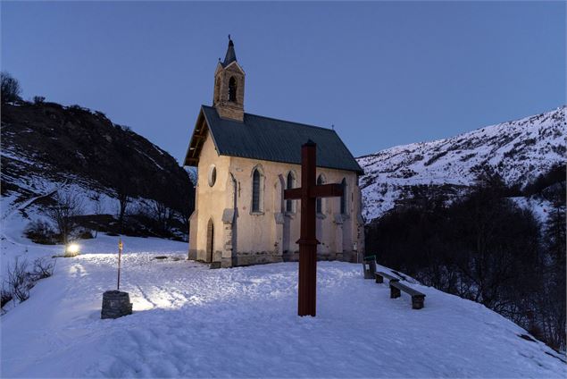 Chapelle Saint-Pierre de nuit - Alban Pernet / Valloire Tourisme