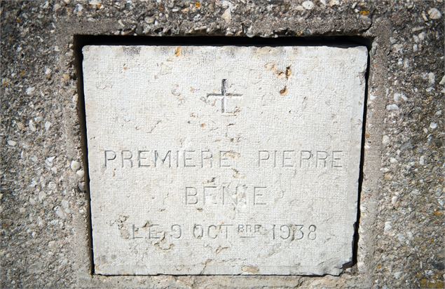 Notre Dame du Sacré Coeur - Grand Angle