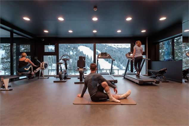 Salle de Fitness avec vue sur les montagnes - Totem Friendly Hotel & Spa