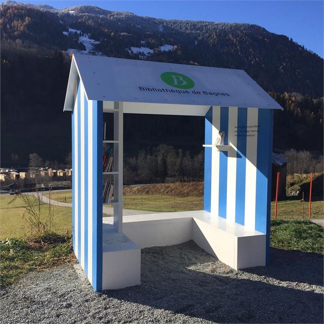 La Cabane à livres de Montagnier