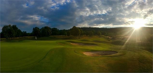 terrain golf - D.R/ Golf Esery Grand Genève