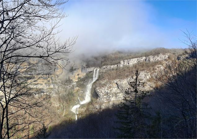 Cascade de la Charabotte_Chaley - BFCTourisme-Nino Scherer