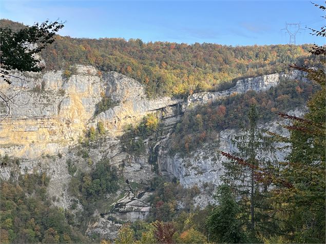 Cascade de la Charabotte_Chaley - BFCTourisme-Nino Scherer