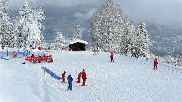 Espace des lutins, sur le domaine skiable de Cordon - © Xavier et Caroline