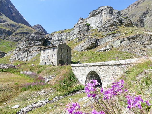 Paysage sur la route de l'Iseran côté Bonneval sur Arc - B.Filliol - OTHMV