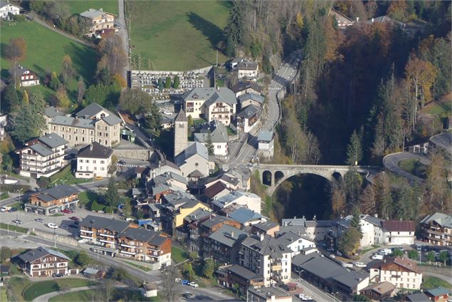 Vue panoramique sur Flumet - OT Flumet / ST Nicolas la Chapelle