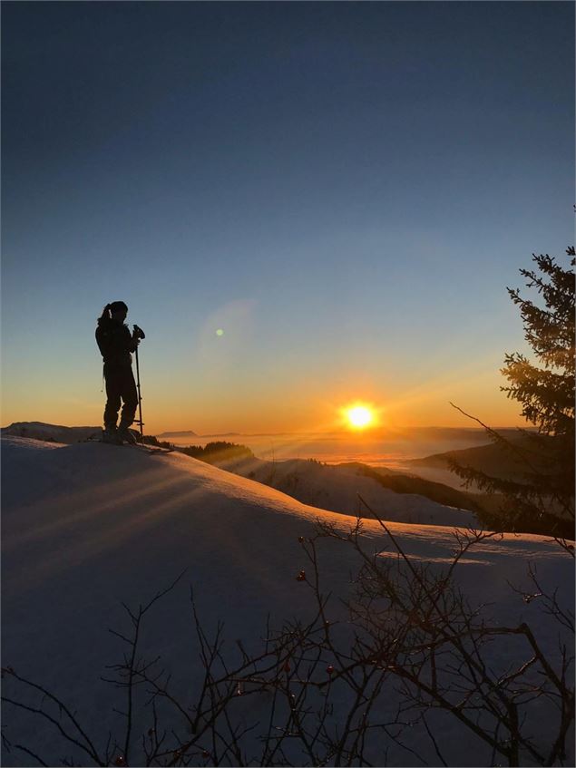 Coucher de soleil sur le crêtes - OT Alpes du Léman -Gilles Place