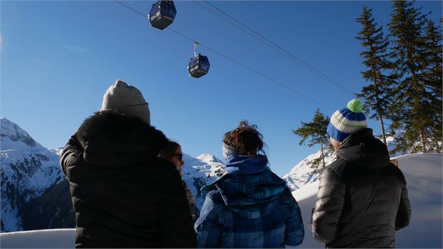 vue sur la télécabine du Bois - Poizat_Antonin