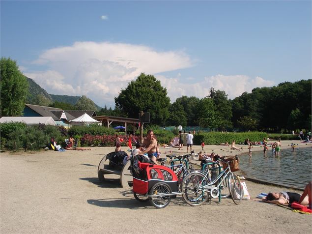 Plan d'eau de Challes-les-Eaux - Office de Tourisme de Challes-les-Eaux / C.Rivolly