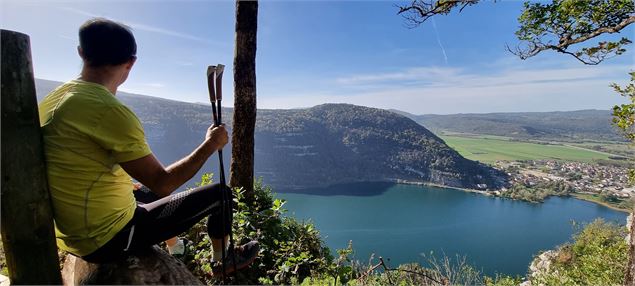 Vue sur le lac de Nantua - J-Y Crespo