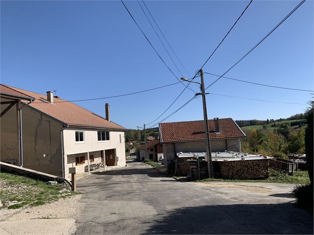 Borne du Prés Carrel depuis Ablatrix - M.Michel