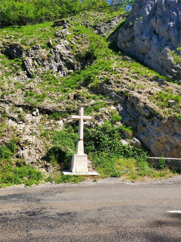 Planachat et la ferme Guichard - Christophe Kaderabek - Haut Bugey Tourisme