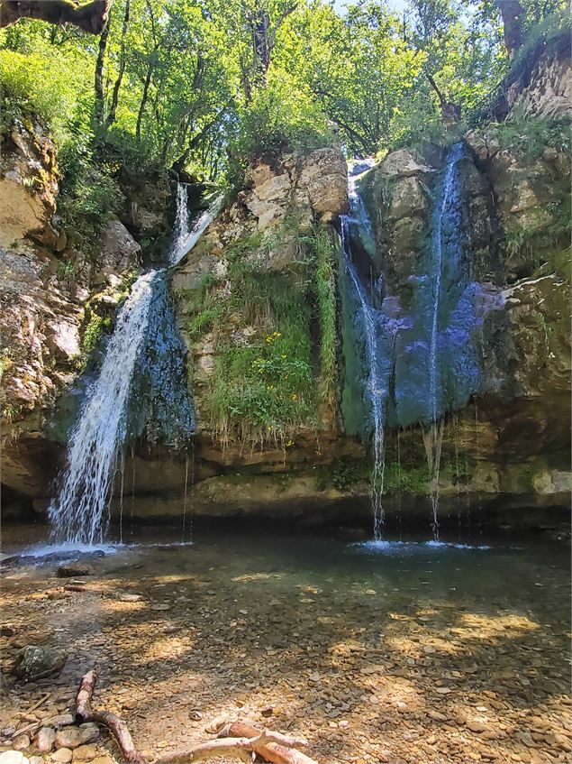 Planachat et la ferme Guichard - Christophe Kaderabek - Haut Bugey Tourisme