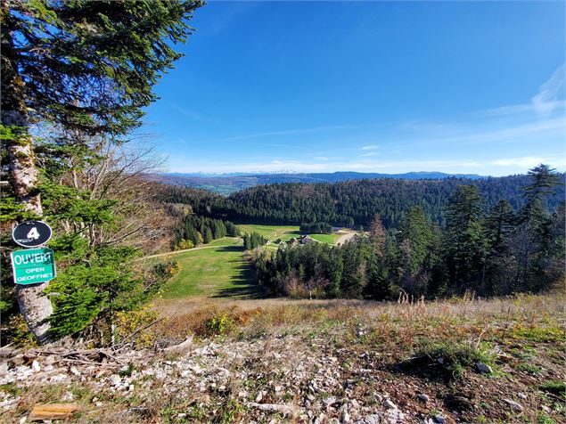 Monument de la raf borne des 3 cantons - C.Kaderabek