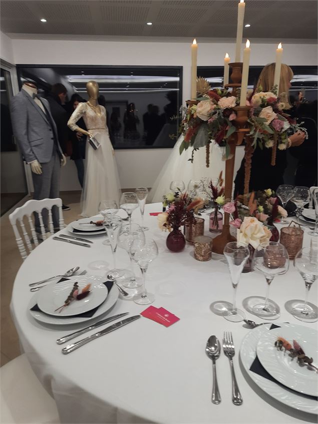 Table de mariage - Fabienne Florit / Mairie de Chatillon-sur-Chalaronne