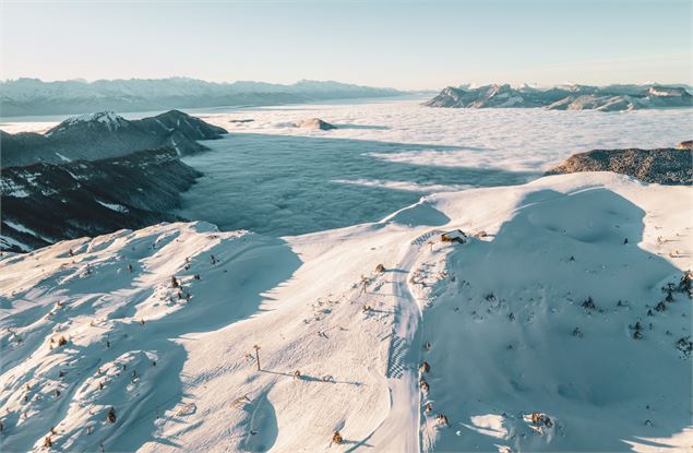 Vue aérienne d'Aillons-Margériaz 1400 - Peignée Verticale - Grand Chambéry Alpes Tourisme