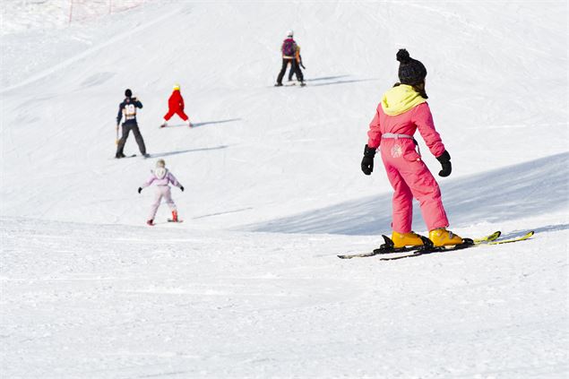 Ski alpin aux Plans d'Hotonnes_Haut Valromey - Laurent Madelon - CC Bugey Sud