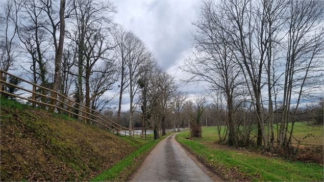 Dompierre sur Veyle et château de Montchamp_Dompierre-sur-Veyle - scalland