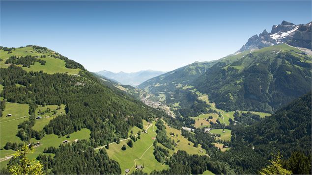 Vue sur Champéry - Jean-Baptiste Bieuville