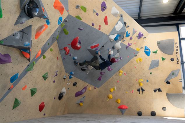 CortiGrimpe - Tom Apeloig