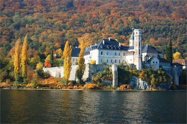 compagniedesbateauxaixlesbainscroisieres - Baptiste Dulac