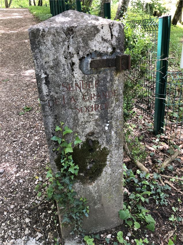 Entrée sur la sentier de la Grande Source - Jules Guerle