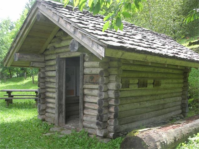 Villard-sur-Doron - Le sentier des Granges - K.Mandray