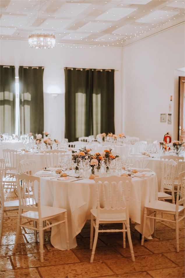 Diner au grand salon - Crédit photo Château de Fortis