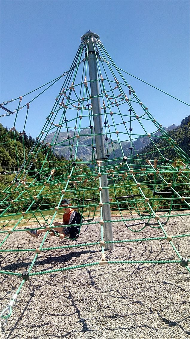 Aire de jeux lac de Vallon - Office de Tourisme des Alpes du Léman