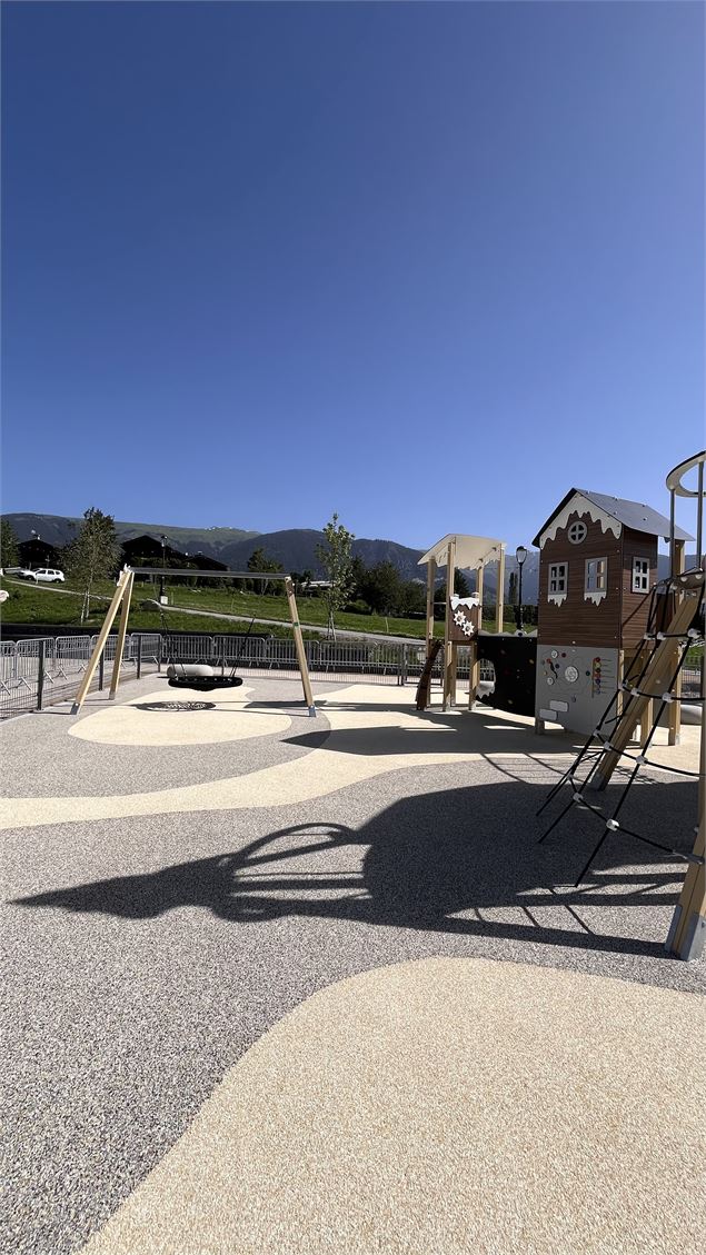 Aire de jeux de Courchevel Le Praz_Courchevel - Mairie de Courchevel