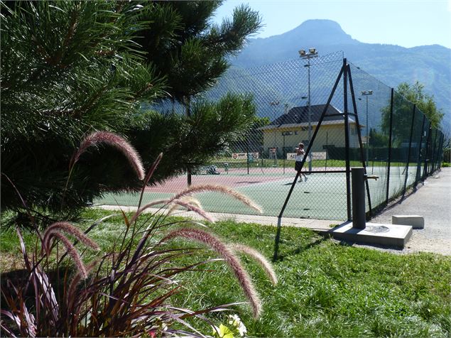 Tennis La Chambre - Tennis Club le Colombier
