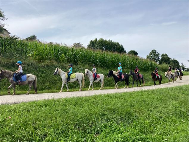  - Écuries des Pious Bloye