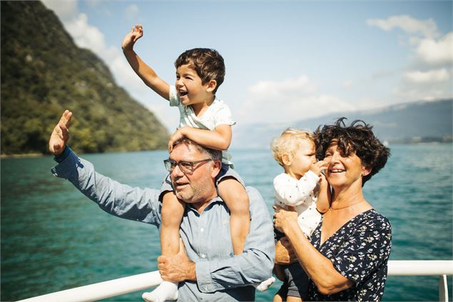 croisiereaixlesbainsrivieradesalpescompagniedesbateaux - Baptiste Dulac