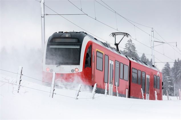 Chemin de fer Nyon – St-Cergue – Morez (NStCM)_Nyon - G.Michel