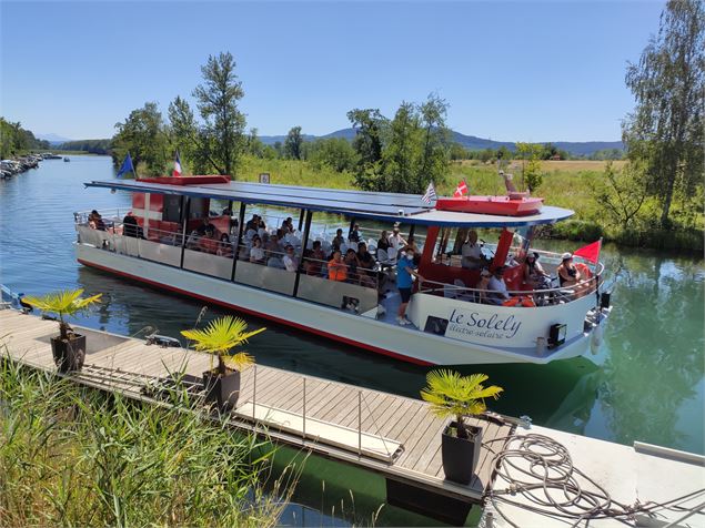 Croisière sur le Canal de Savières - bateaucanal