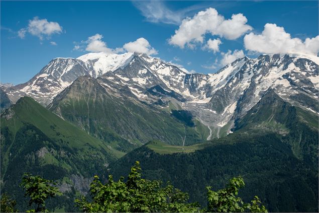 Tour de la Crête des Chattrix aux Communailles, boucle de randonnée - Fabian Bodet