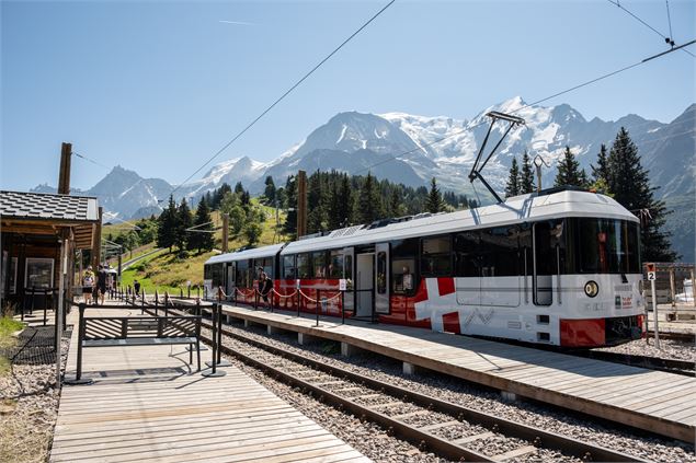 Le Col de Voza et sa gare du TMB