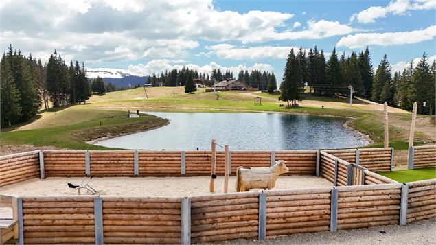 Aire de jeux au Lachat_Crest-Voland - SPL _CREST-VOLAND_COHENNOZ/V_JOSSET